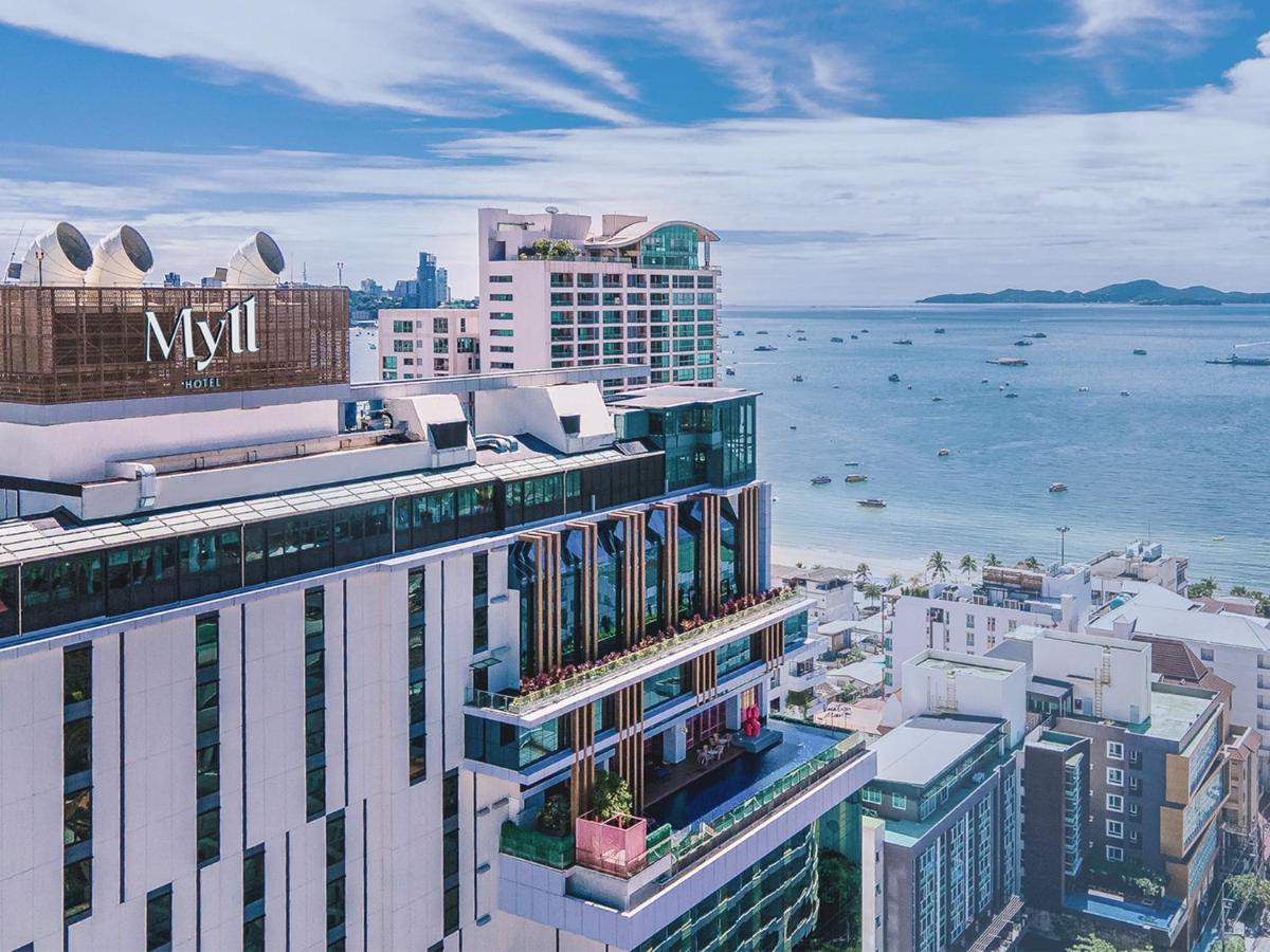 Mytt Hotel Pattaya - Sha Extra Plus Εξωτερικό φωτογραφία The hotel's rooftop pool