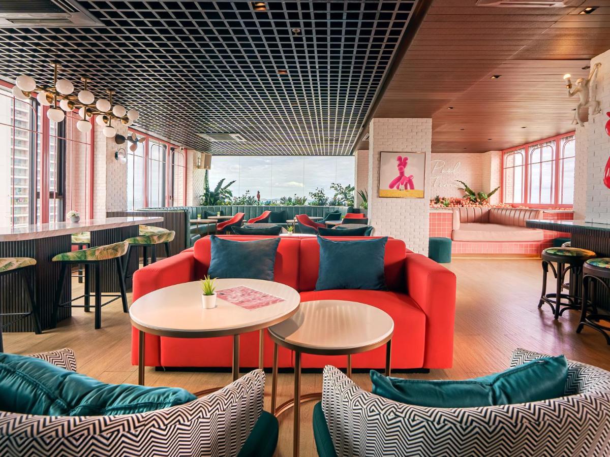 Mytt Hotel Pattaya - Sha Extra Plus Εξωτερικό φωτογραφία The interior of the lounge