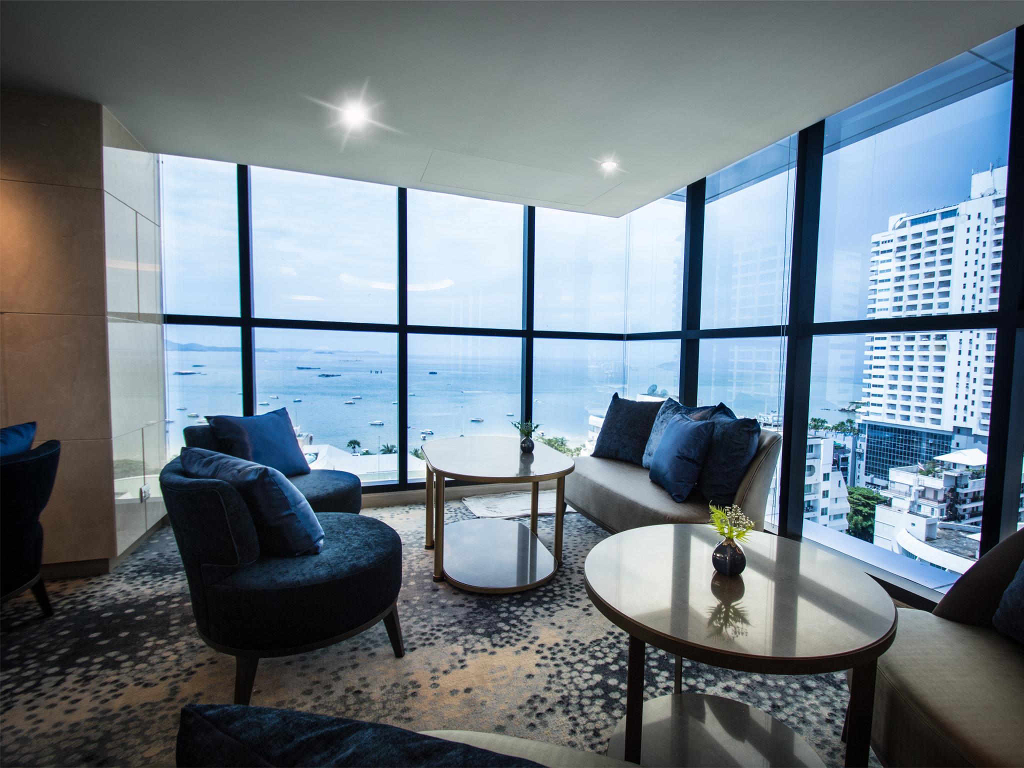 Mytt Hotel Pattaya - Sha Extra Plus Εξωτερικό φωτογραφία The Club at The Royal