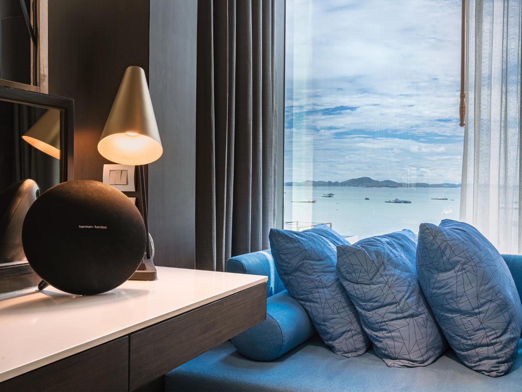 Mytt Hotel Pattaya - Sha Extra Plus Δωμάτιο φωτογραφία A Harman Kardon Onyx Studio 4